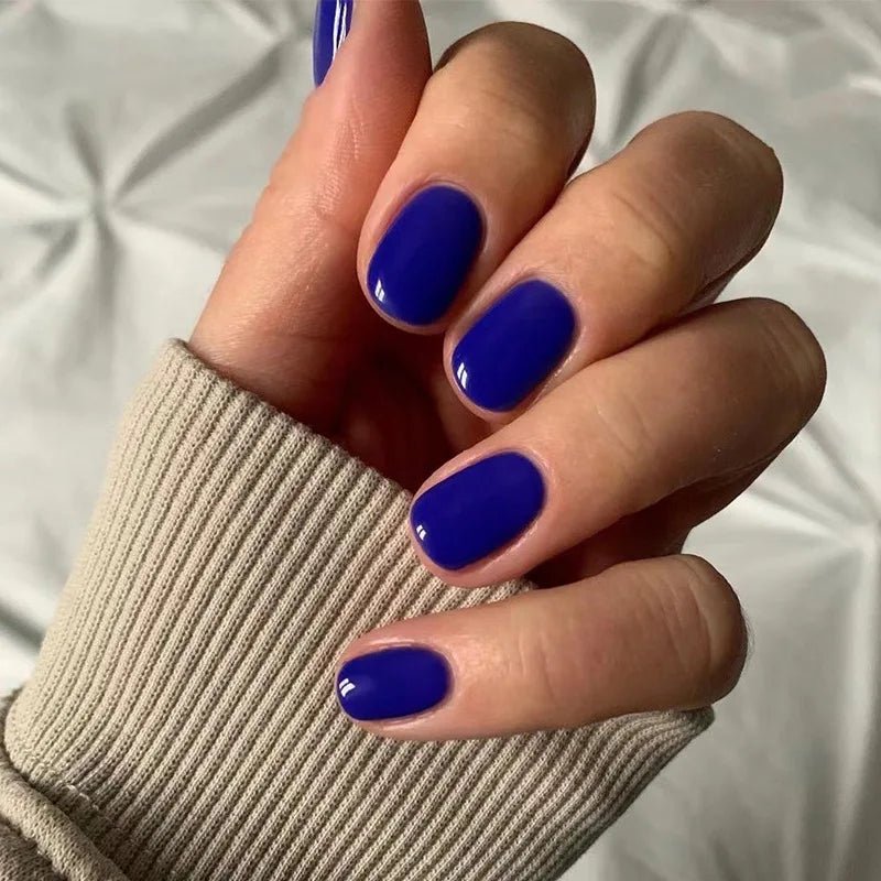 24Pcs Solid Color Press on Nails Short Square Round Fake Nail Glossy Dark Nail Art Wearable Detachable Autumn Winter False Nails
