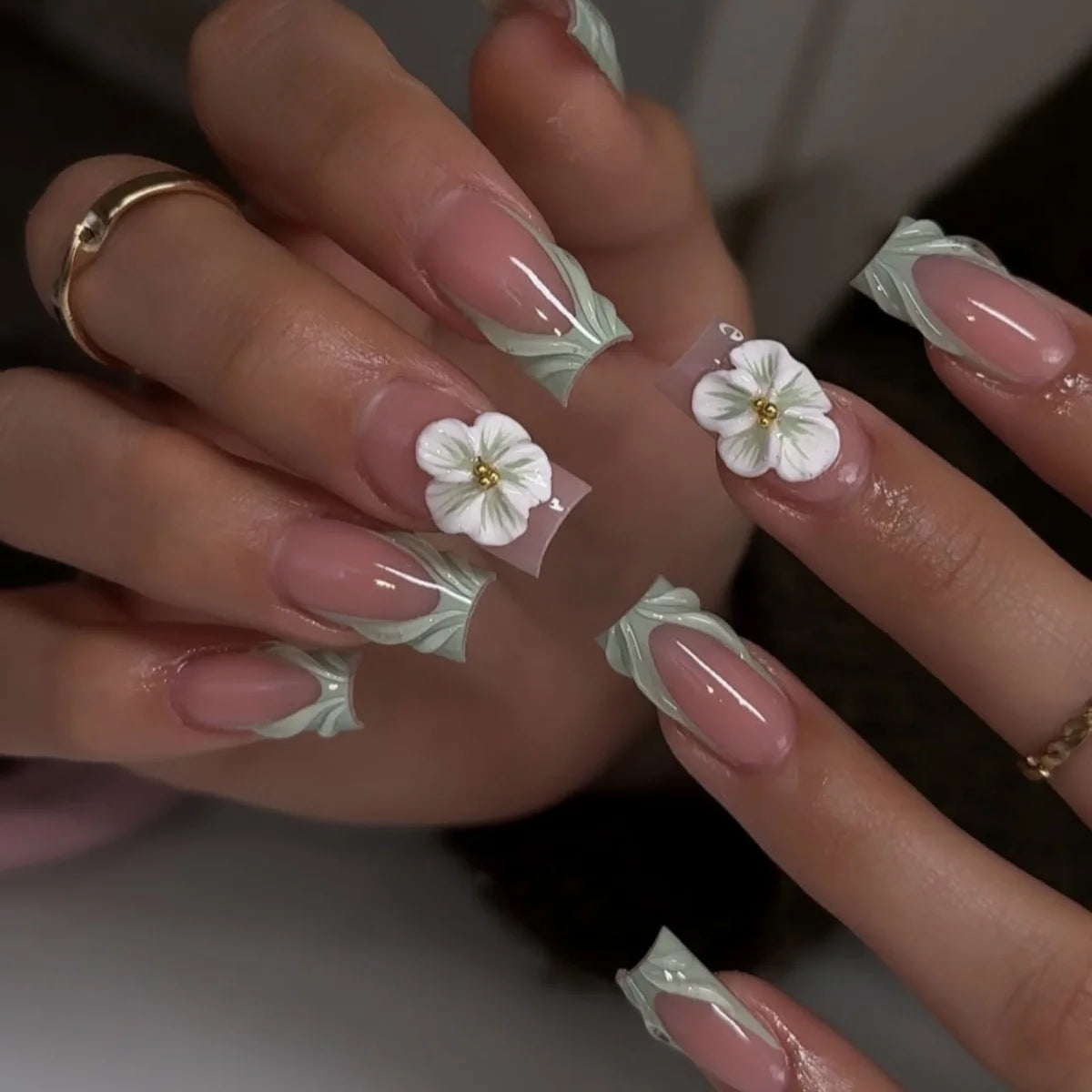 24pcs Mid-length Press on Nails Pink French Full Cover Flower Design Fake Nail Reusable Pearl False Nail with Jelly Glue Nails
