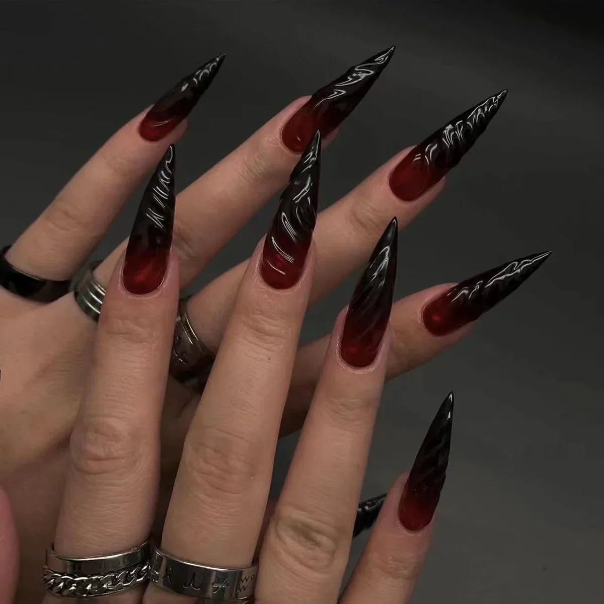 24pcs Blood Splatter Press-On Nails Set Almond-Shaped Long Length Glossy Finish Red and White Faux Nail Kit for Women Halloween