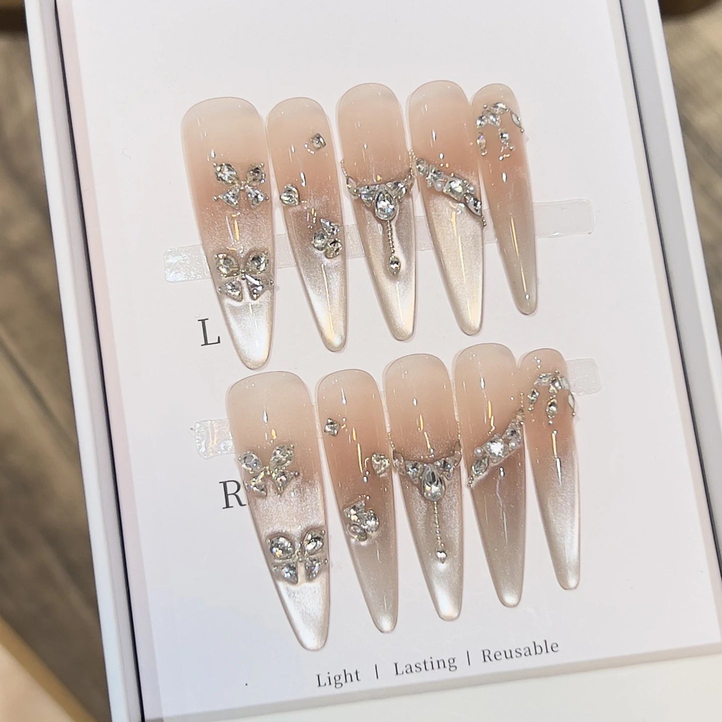 10pcs Long Almond Fake Nails Tips With Green Cat's Eye Handmade French Press On Nail Flower Pearl Design False Nail Detachable