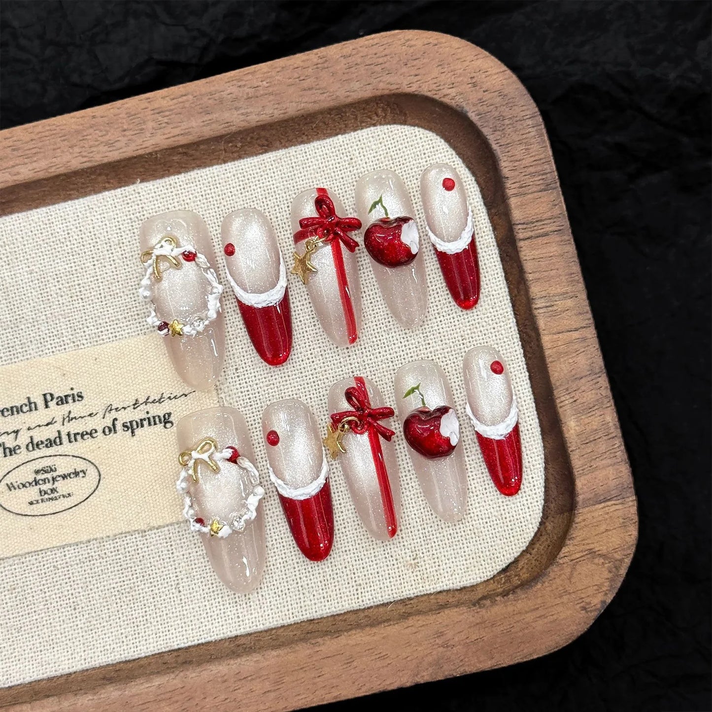 10PCS Christmas Handmade Fake Nails Charming Cat's Eye Red French Tip Press on Nails Wearable 3D Wreath Bow Decor False Nails