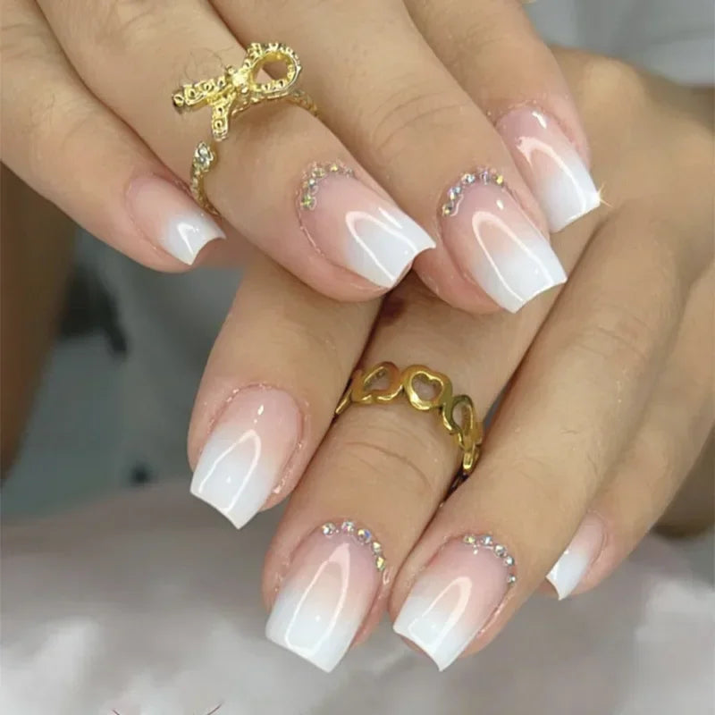 Glossy Press on Nails Set Short Oval Shiny Gradient French Nail Art Design Reusable Full Cover Fake Nails with Glue for Girls