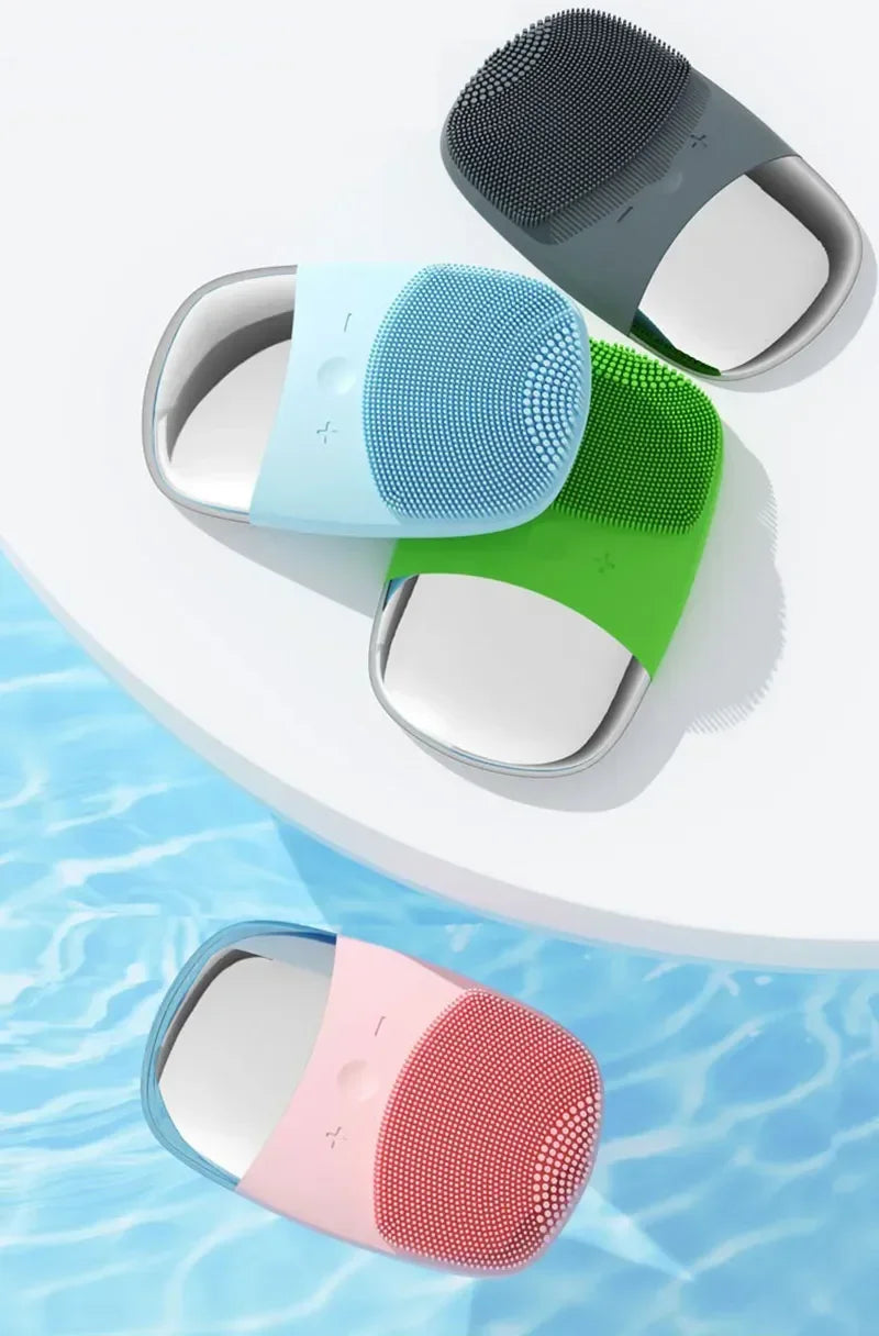 Electric Facial Cleansing Brush silicone IPX7 face massager facial cleanser sonic vibration cleaner deep hole face brush machine