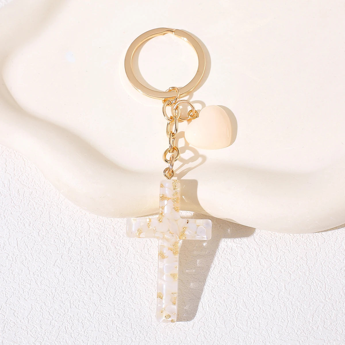Resin Cross Keychain for Women - Chic Fashion Resin Heart & Tassel Key Ring, Christian Religious Key Pendant for Backpack Purse,