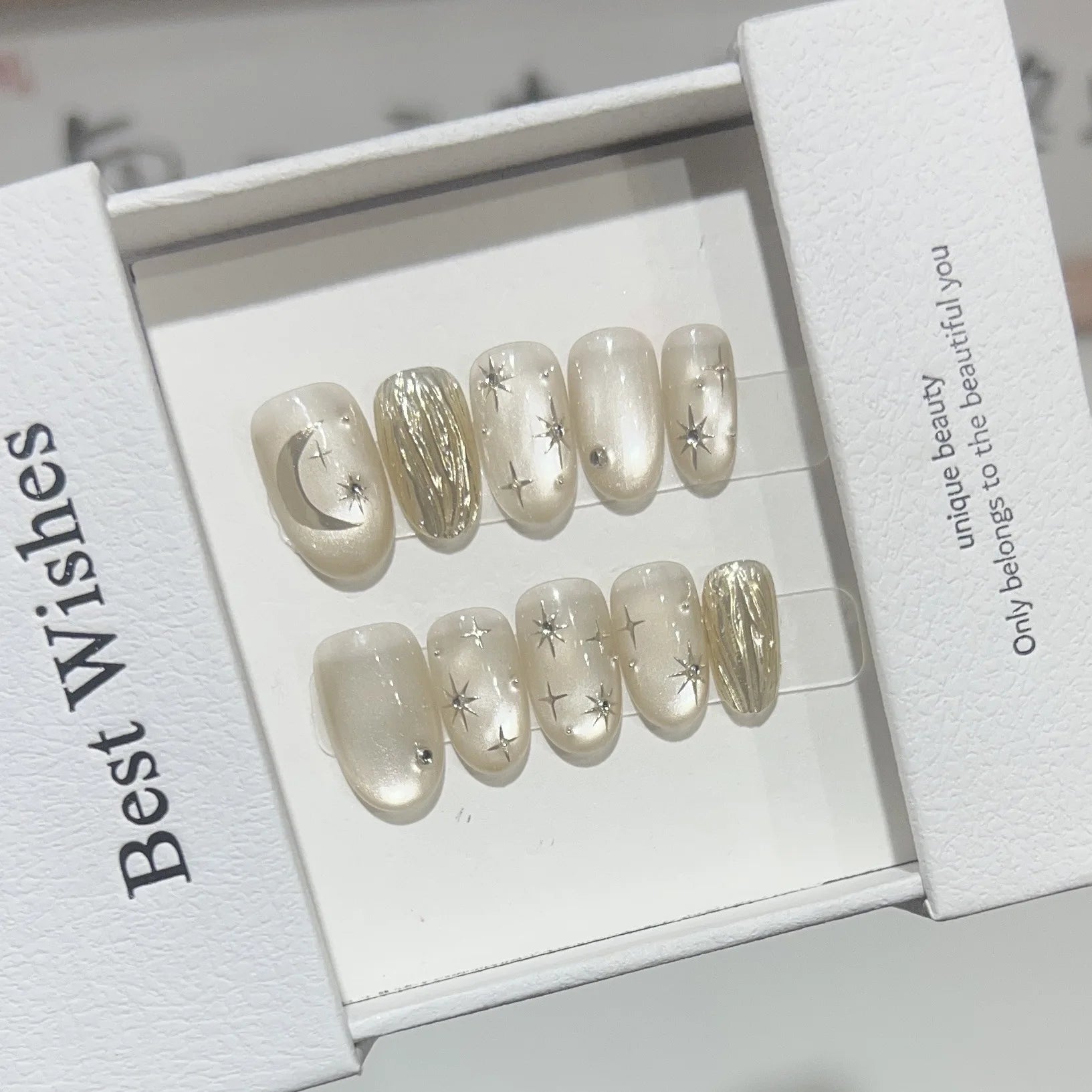 10Pcs Short Handmade Press on Nails Full Cover Rhinestone Fake Nails Gentle Design Artificial Wearable Manicure Nail Tips Autumn