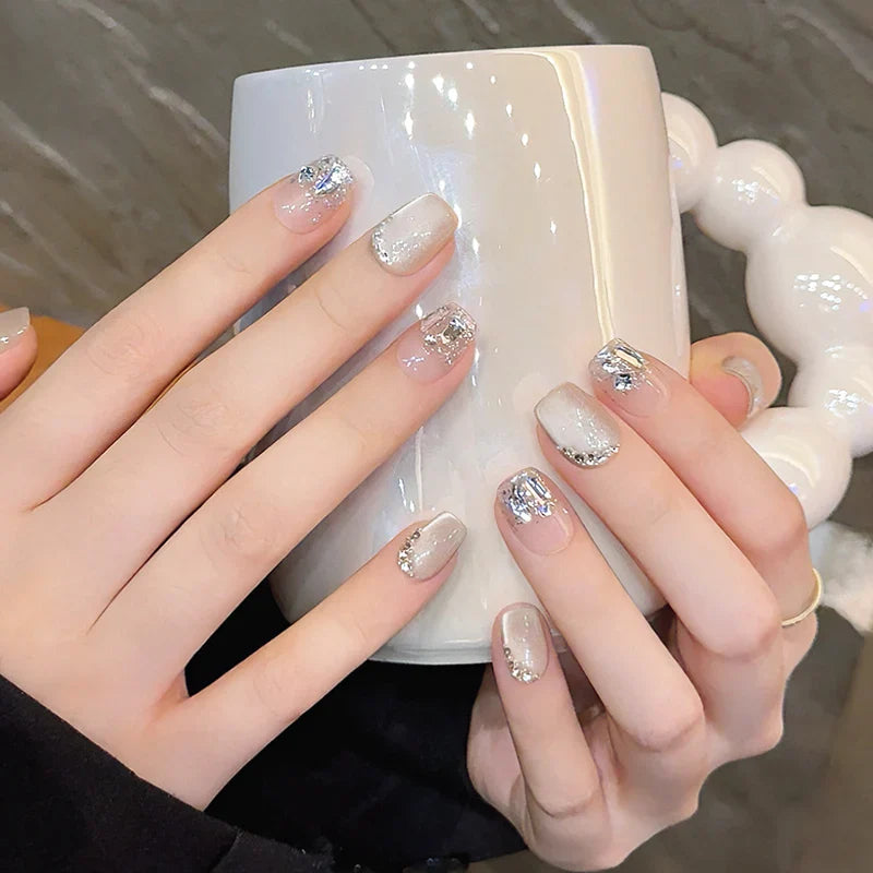 10Pcs Glitter Diamond Short Handmade Press On Nails Full Cover Irregular Rhinestone Design Cat Eye Ballet Fake Nails Manicure