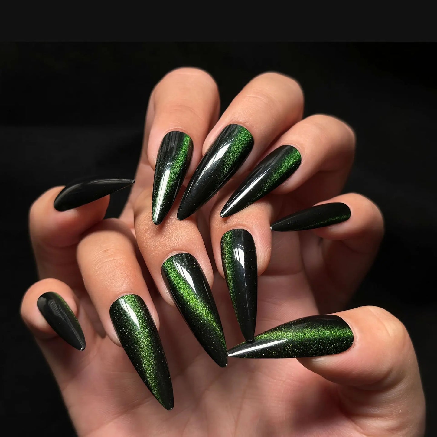 24pcs Wearable Full Cover Nail Mid-length Almond Press on Nails Set Spring Summer Green Cat's Eye False Nails Finished Fake Nail