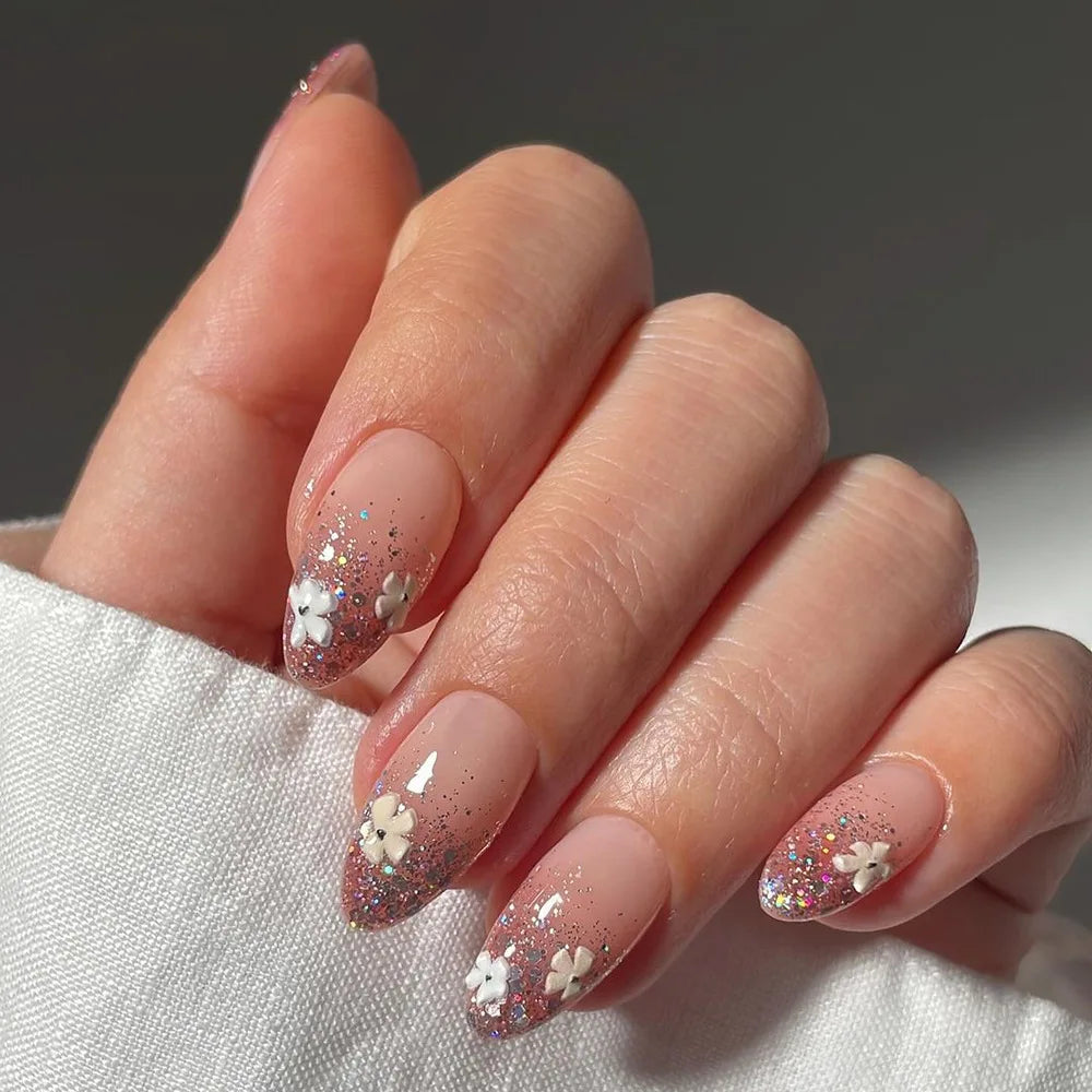 24Pcs Simple Green French False Nails Short Almond Fake Nails with Wave Line Design Wearable Round Head Press on Nail Tips