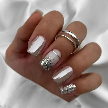 24Pcs Shiny Pearl Wearable False Nails Short Square Fake Nail Simple Summer Press on Nails Detachable Full Cover Nail Tips