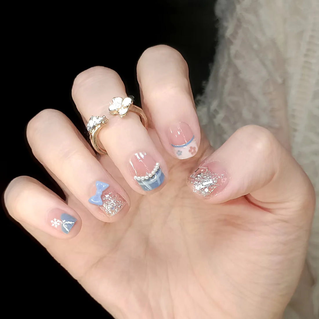 24pcs Bowknots Love Heart Pattern Press On Nails Cute Fresh Short Round French Style False Nails Korean Sweet Wearable Fake Nail