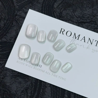 10Pcs Short Handmade Light Green Press On Nails Cat Eyes Pure Ballerina Decoration Wearable False Nails Full Cover Nail Tips Art