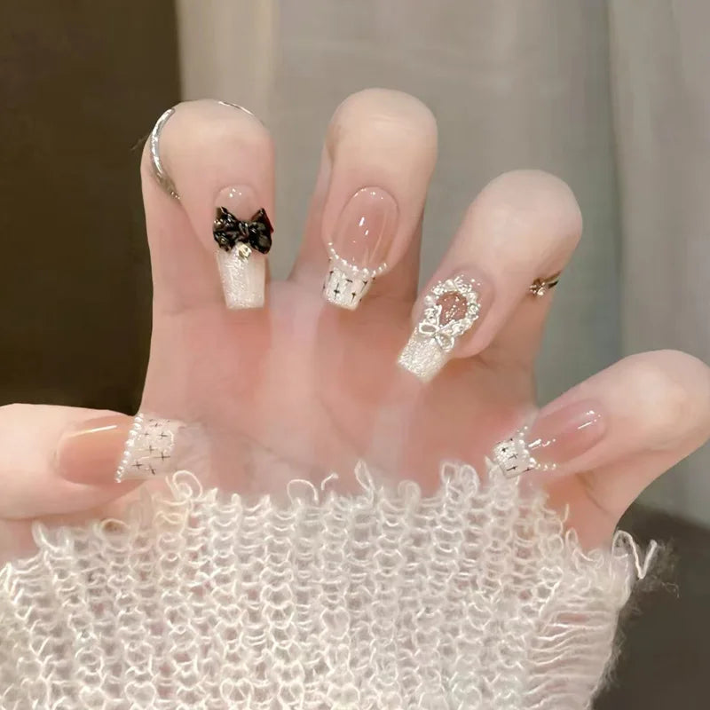 24Pcs Glitter Diamond Press On Nails Sweet Cute Girl Acrylic Nails Full Cover Short Square Fake Nails Wearable Manicure Nail Tip