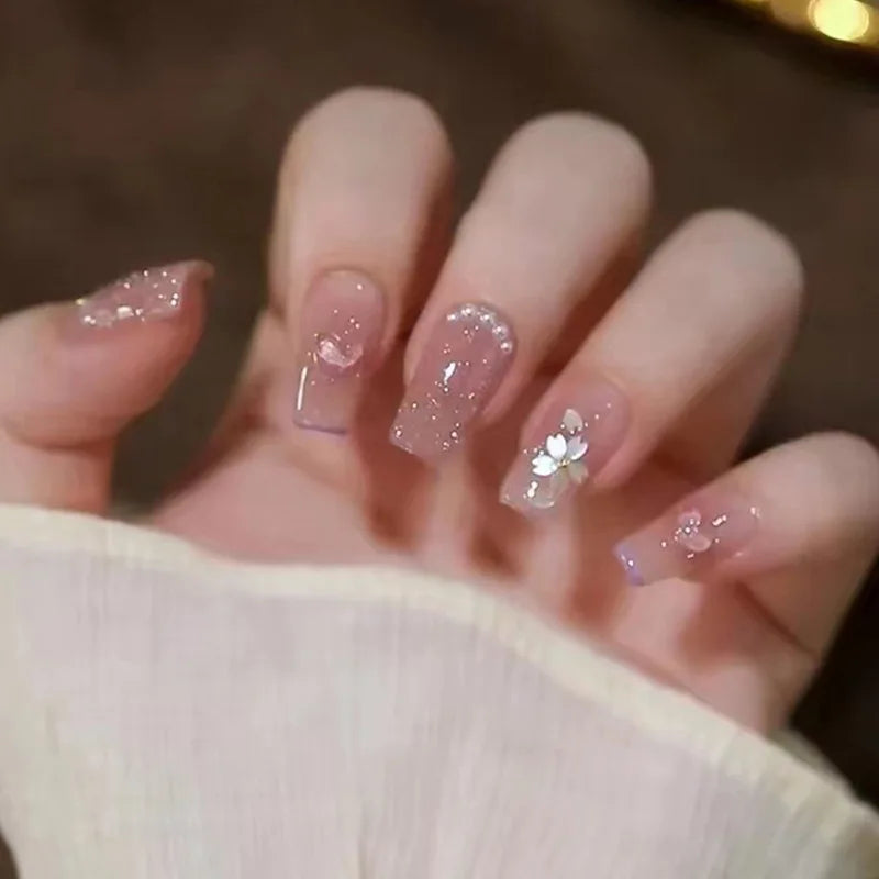 24Pcs Glitter Diamond Press On Nails Sweet Cute Girl Acrylic Nails Full Cover Short Square Fake Nails Wearable Manicure Nail Tip