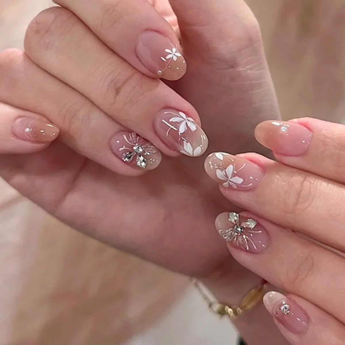 24pcs French Almond Press on Nails Flower False Nails Wearable Stick-on Nails Fake Nail Uñas Postizas Mujer Накладные Ногти 네일팁