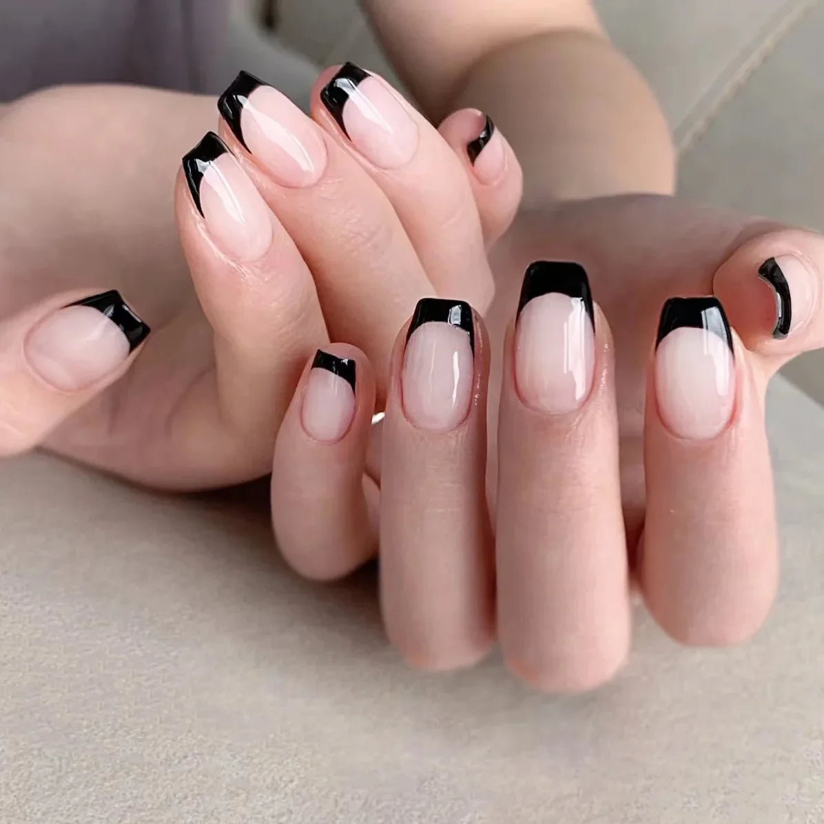 Yellow French Fashion Wearable Nail Art Summer Simple Short Almond Fake Nails Detachable Finished False Nails Press on Nails