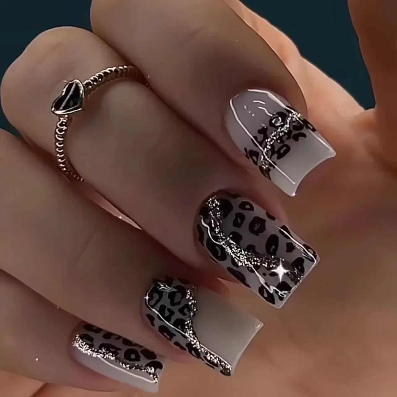 Leopard Print Ballet Fake Nails Art Almond False Nail Tip Charm Star Bowknot Flower Heart Cherry Pointed Press on Nails Manicure