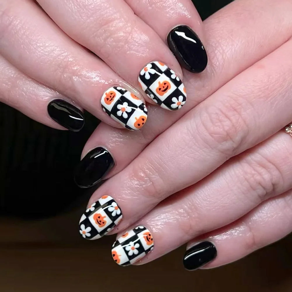 24Pcs Short Almond Nails Set Press on With Chessboard Design Fake Nail Art for Woman Pumpkin Pattern Datachable False Nails Tips
