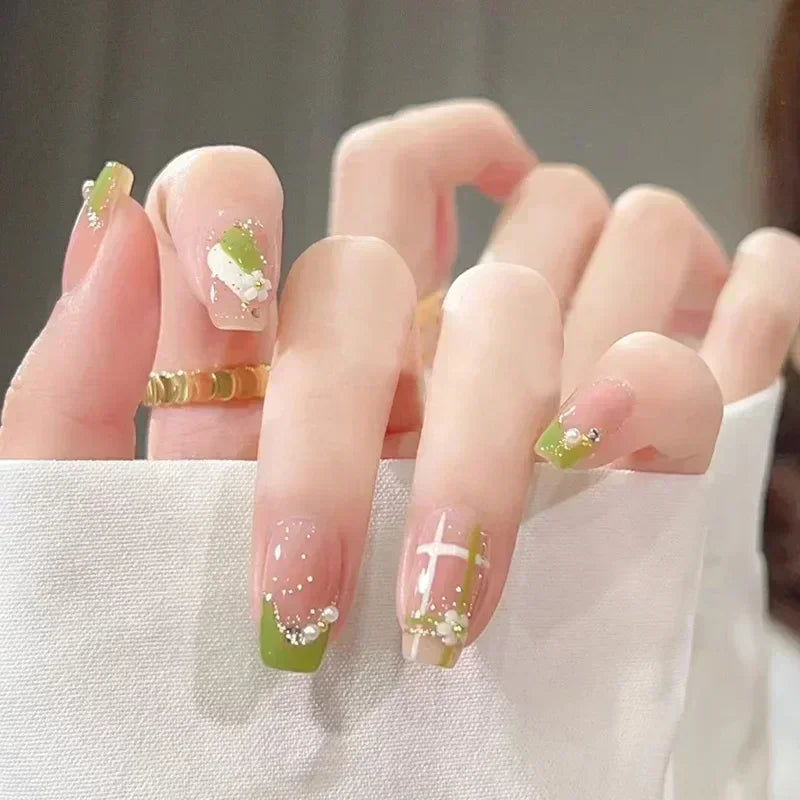 24Pcs Short Ballerina False Nail Tips with Pearl Detachable French Fake Nails Pink Cute Full Cover Press on Nails Manicure Tools