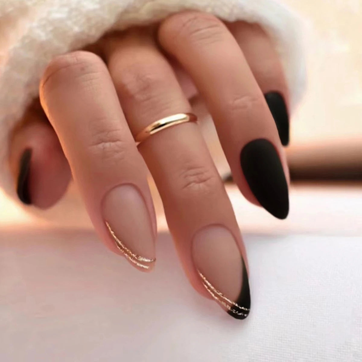 24pcs medium length almond shaped minimalist black sweet and cool girl nail clips&1 rubbing strip&1 jelly gel