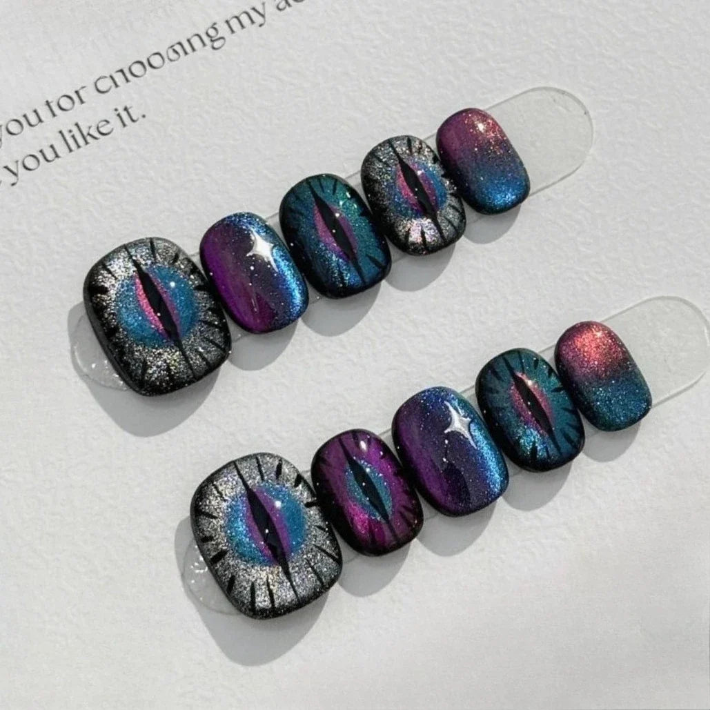 10Pcs Cat Eye False Nails Short Square Handmade Fake Nails Irregular Metal Press on Nails Silver Glitter Design Nail Sweet Cool