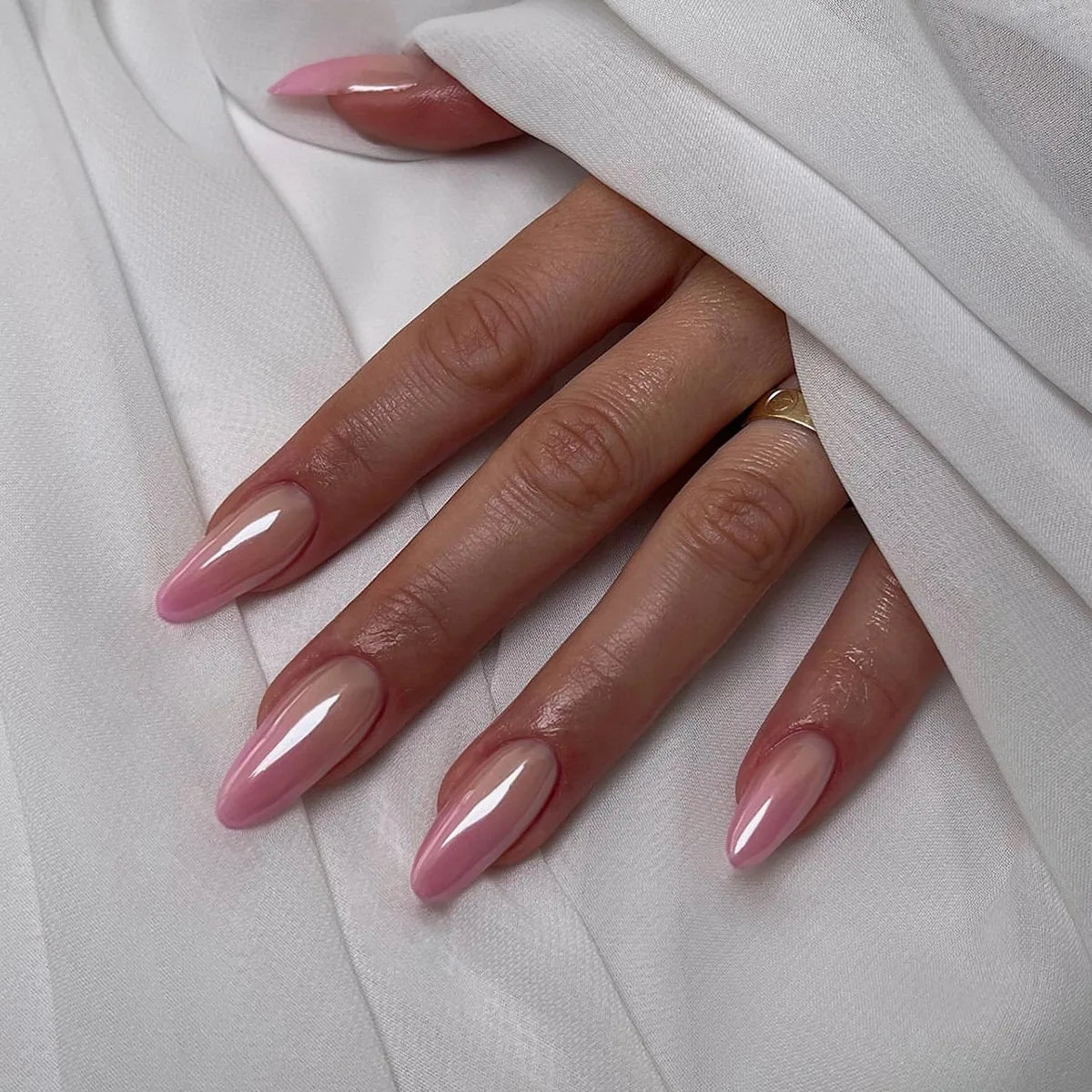 24Pcs Long Almond Fake Nails with White Edge Design Wearable French Press on False Nails Simple Full Cover Nail Tips Manicure