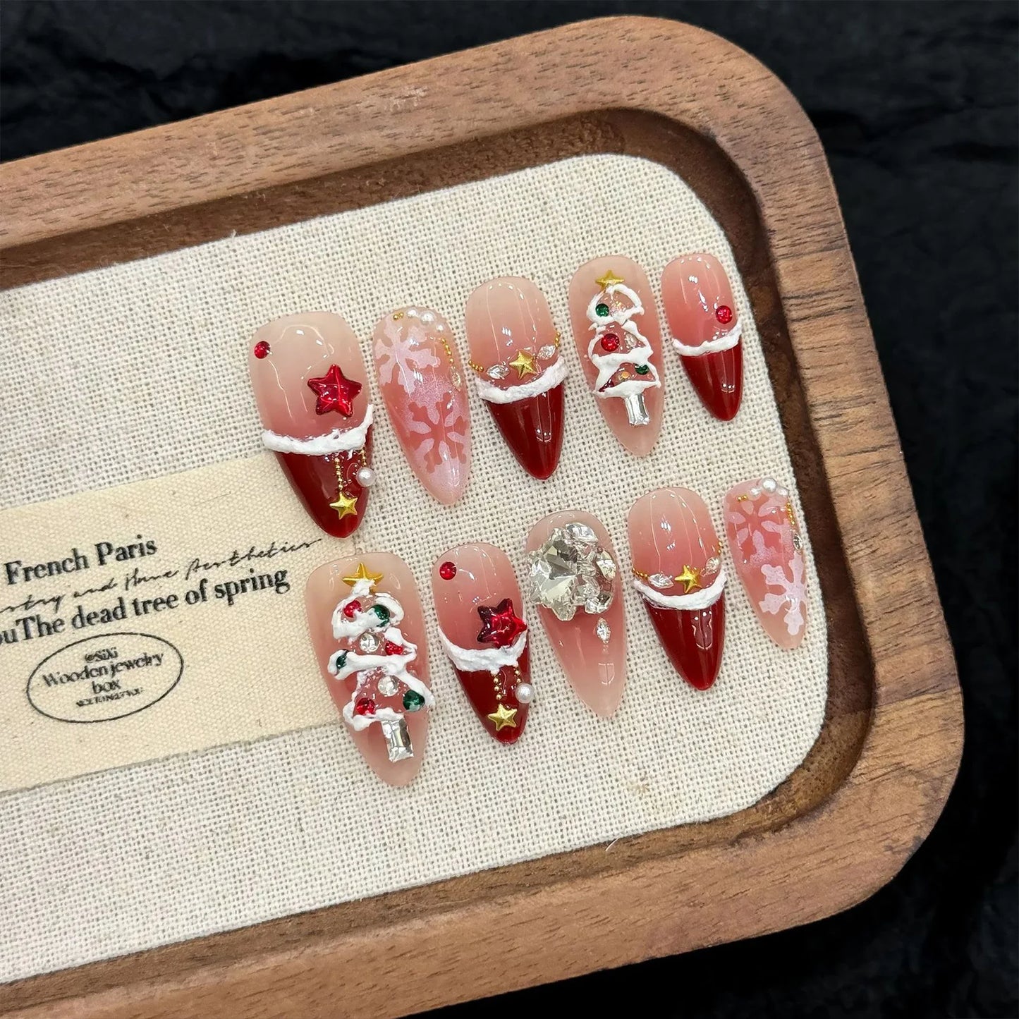 10PCS Christmas Handmade Fake Nails Charming Cat's Eye Red French Tip Press on Nails Wearable 3D Wreath Bow Decor False Nails