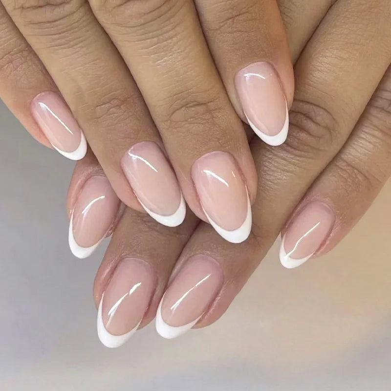 White French Classic Short Rround Nail Art Wearable Fashion Fake Nails Detachable Finished False Nails Press on Nails with Glue
