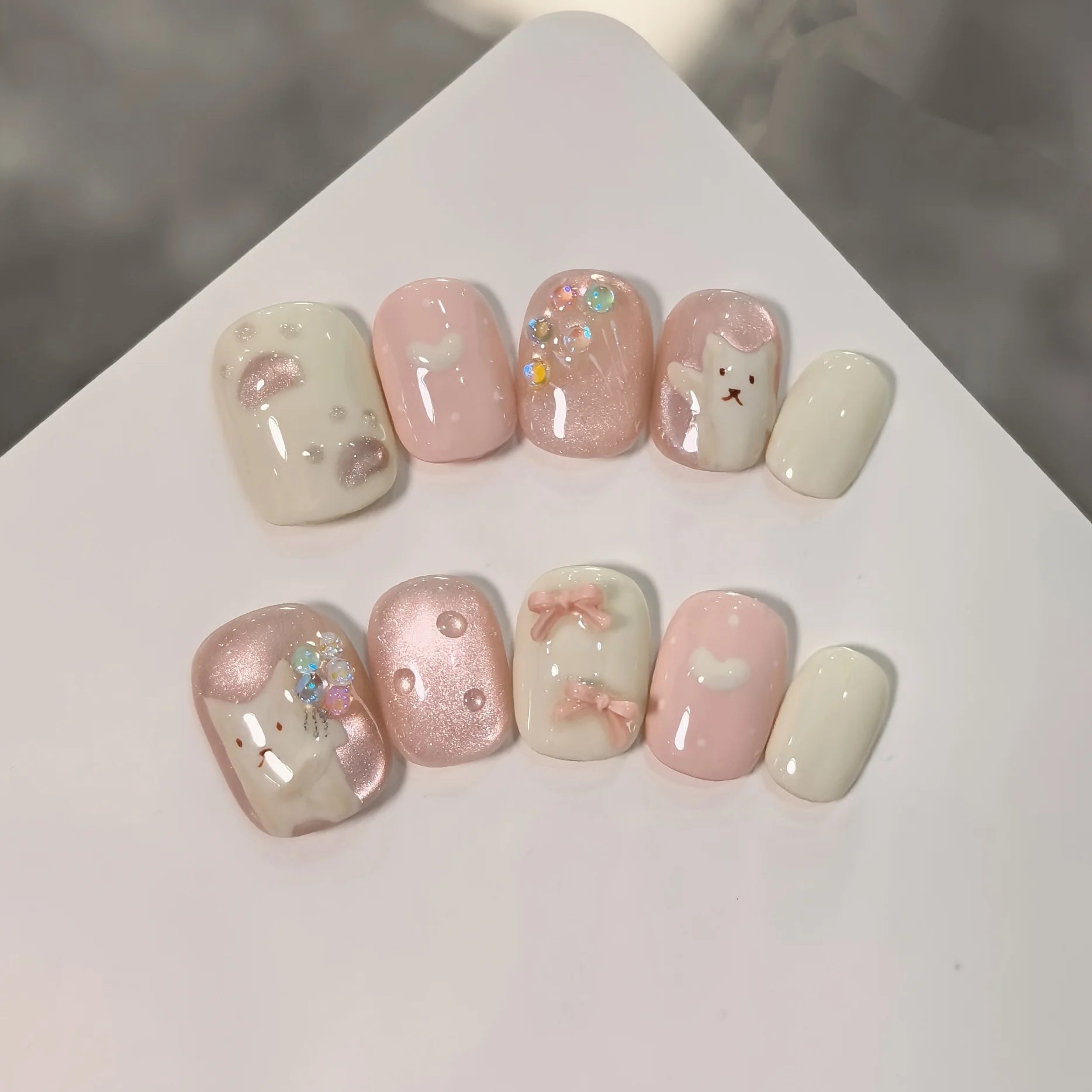 10Pcs Hamdmade Press on Nails Cat Eye Pink Hand-Painted Bouquet Cat Bow Fake Nail Bean Nails Detachable Wearable Nail for Women