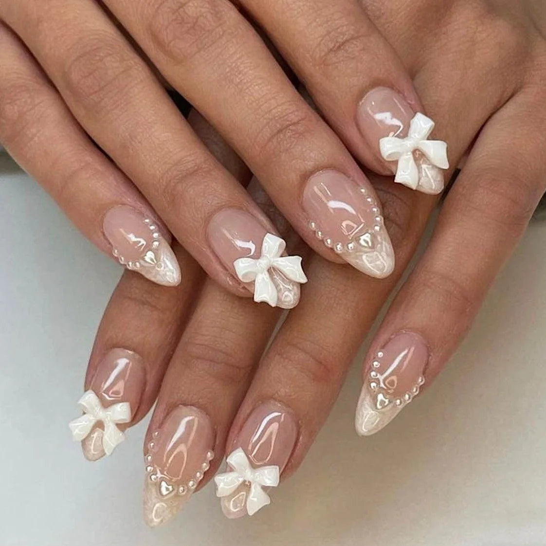 24pcs French Almond Press on Nails Flower False Nails Wearable Stick-on Nails Fake Nail Uñas Postizas Mujer Накладные Ногти 네일팁