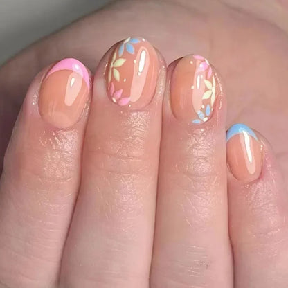 24Pcs Short Retro Flower Design Nails Art Manicure Pink False Nails Wearable Square Fake Nails Press on Full Cover Nail Tips