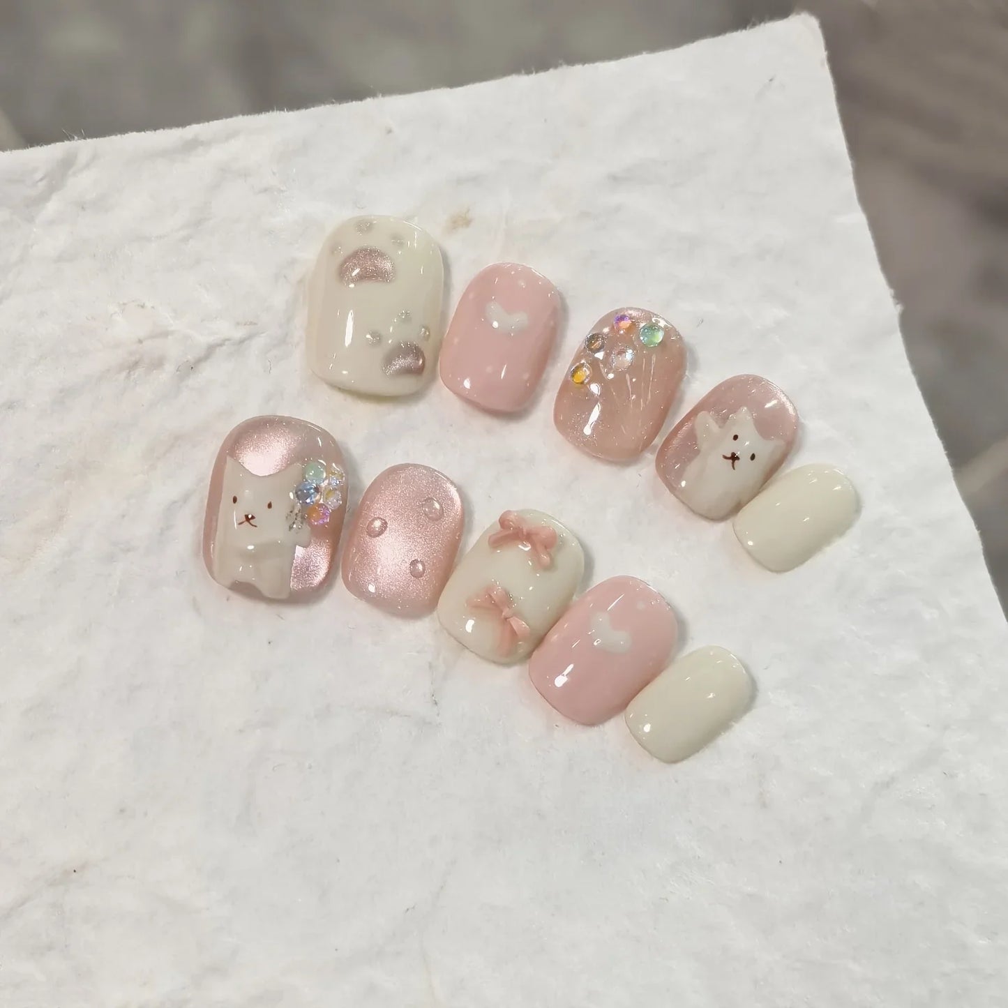 10Pcs Hamdmade Press on Nails Cat Eye Pink Hand-Painted Bouquet Cat Bow Fake Nail Bean Nails Detachable Wearable Nail for Women