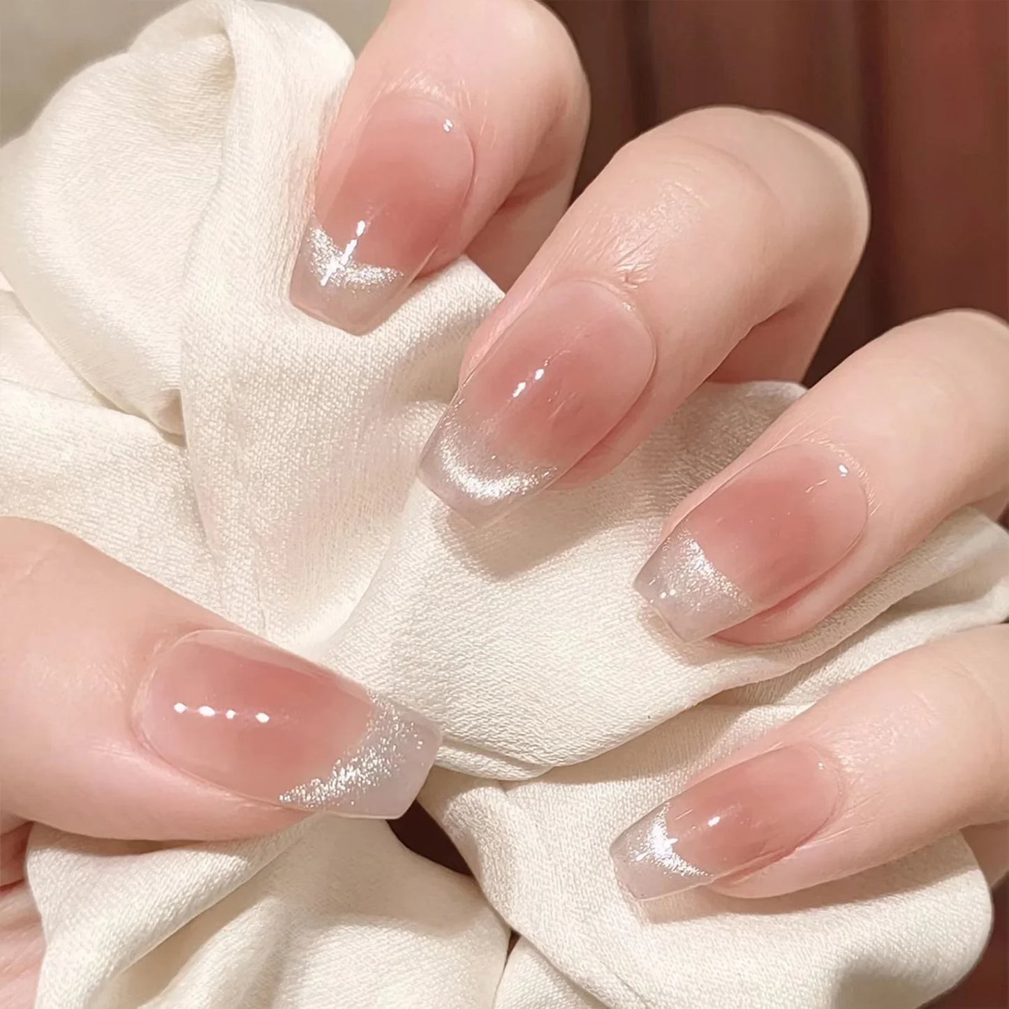 24pcs Round Fake Nails Cat Eye Glitter Press on Nail Full Cover Wearable Artificial Nail Tips for Girls Gifts Free Shipping