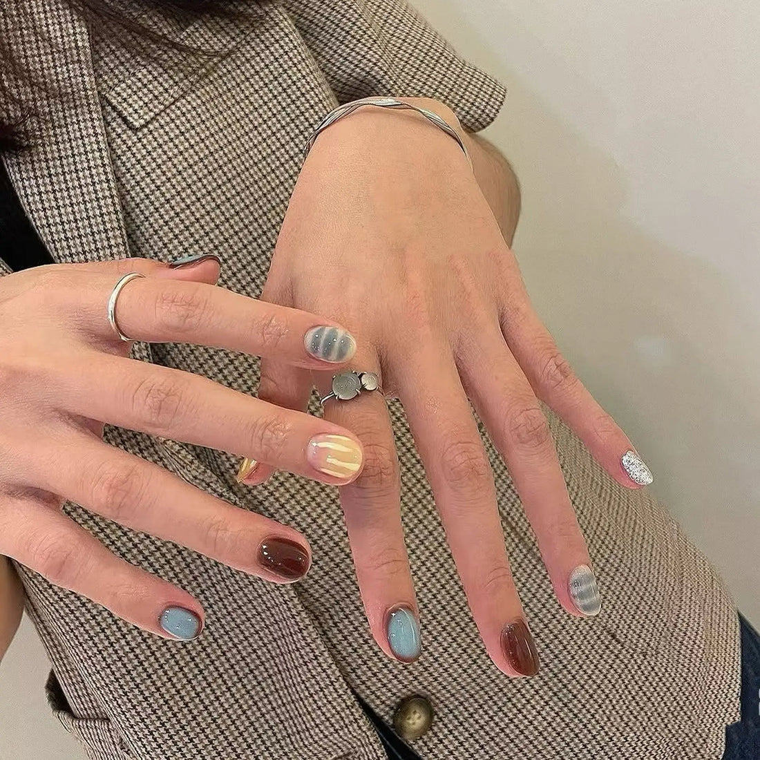 10PCS Blue Blush Short Square Round Handmade Pres on Nails Gentle Colorful Gradient Cute French Fake Nails Fashionable Nail Tips