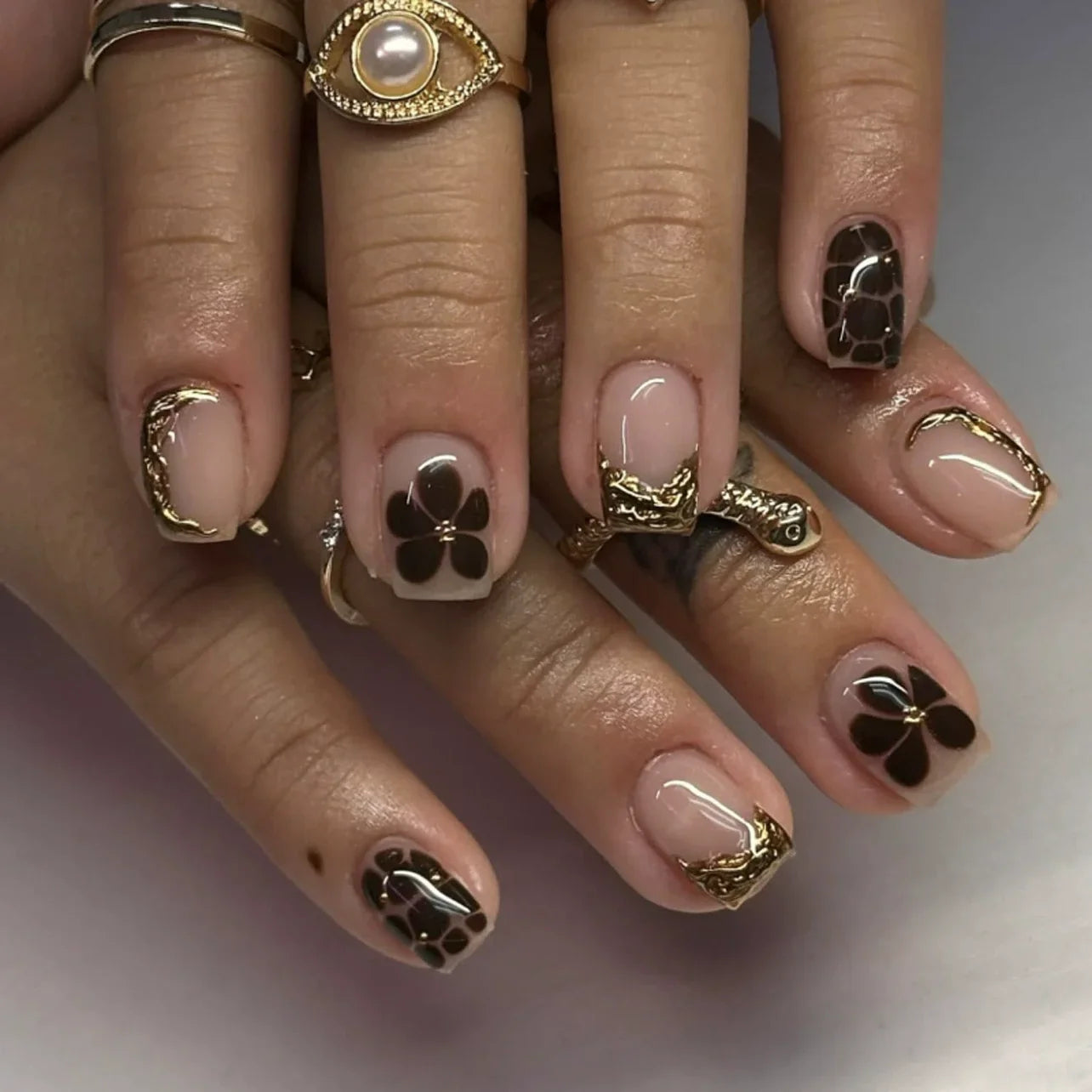 24pcs Short Square Amber Flower Fake Nail with Glue Wearable Autumn Designs Press on Nails Full Cover  Acrylic False Nails Tips