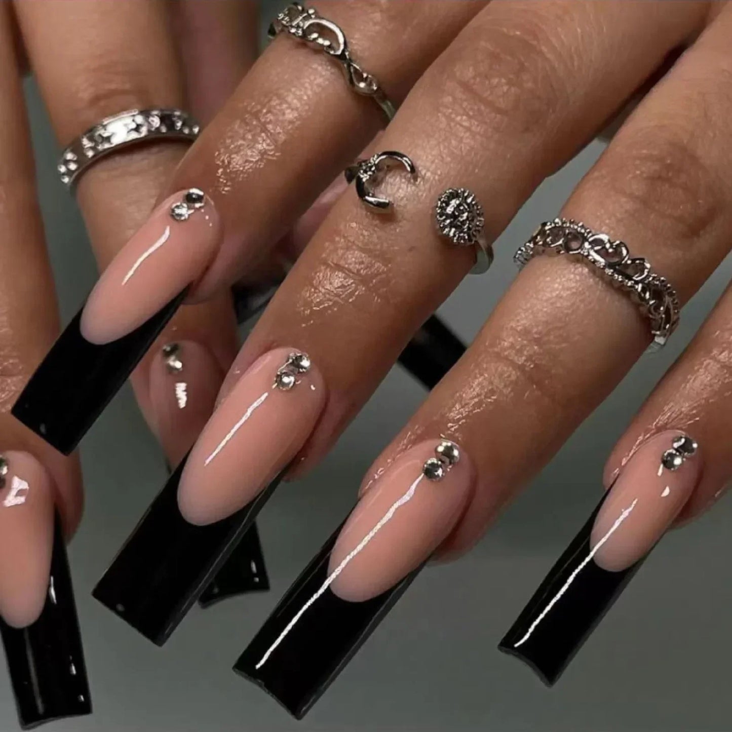 24Pcs Long Square False Nails Simple White French Fake Nails Wearable Ballet Coffin Full Cover Nail Tips Acrylic Press on Nails