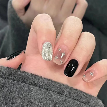 Y2K Black White Star Artificial Fake Nails Full Cover Short False Nail Removable Press on Nails for Women DIY Manicure 24Pcs