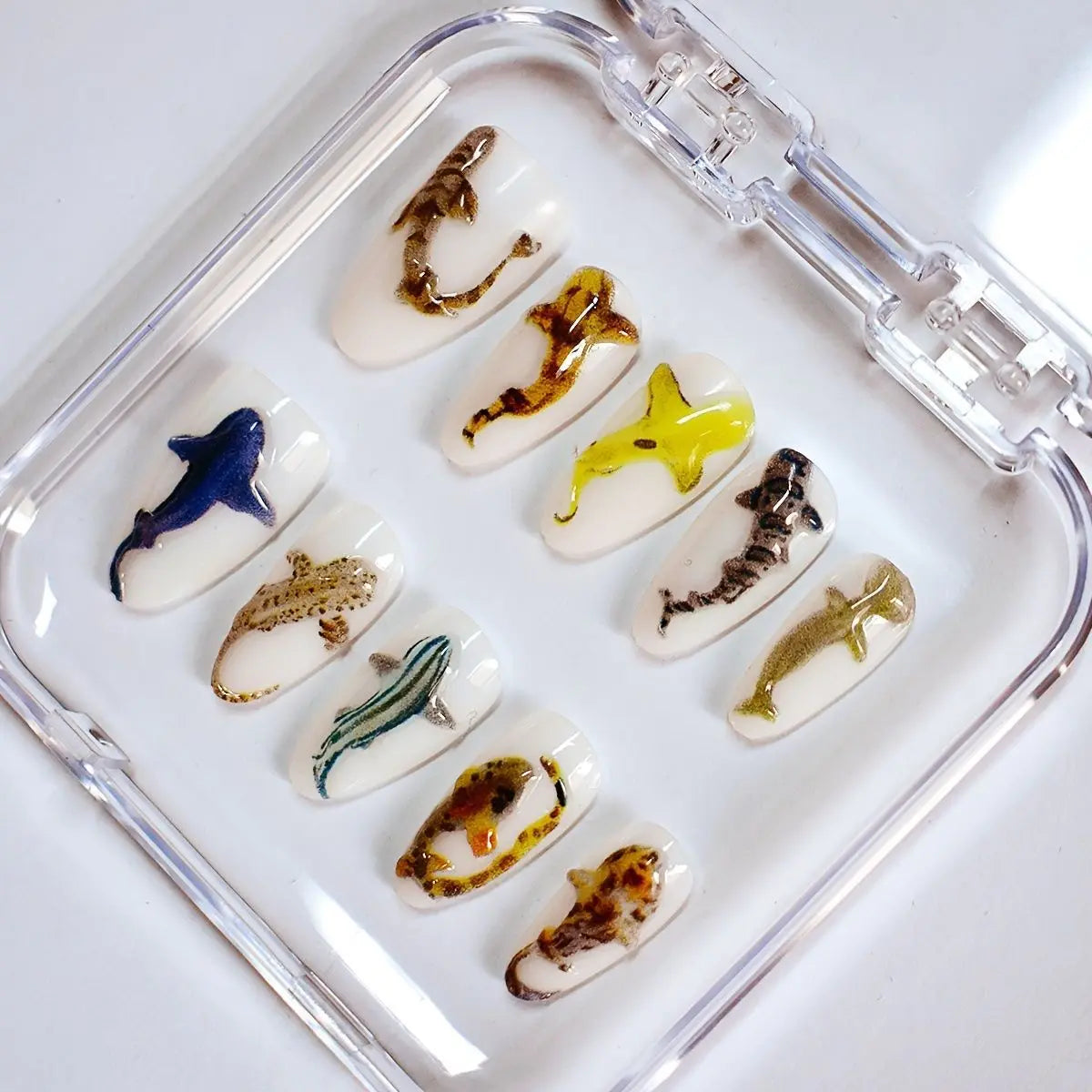 10pcs Handmade Press on Nails Cartoon Shark Pattern Design Fake Nails Wearable Detachable Ins Simple Almond Shaped False Nails