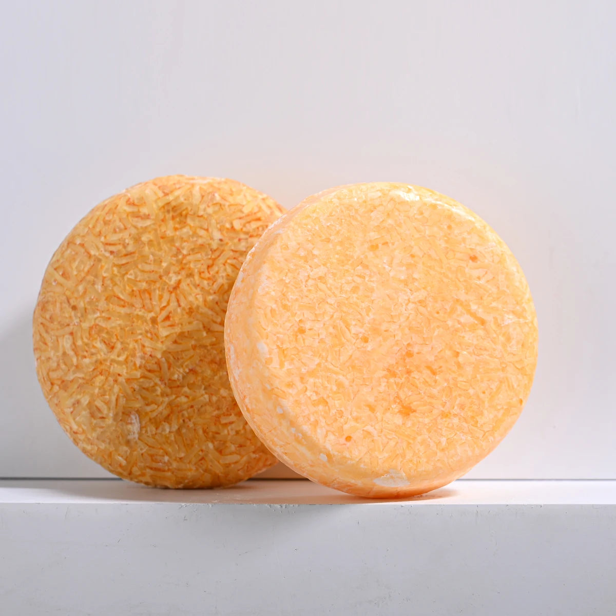 Ginger vitamin C essence shampoo vegetable essential oil soap turmeric powder fluffy and nourishing deep cleaning soap