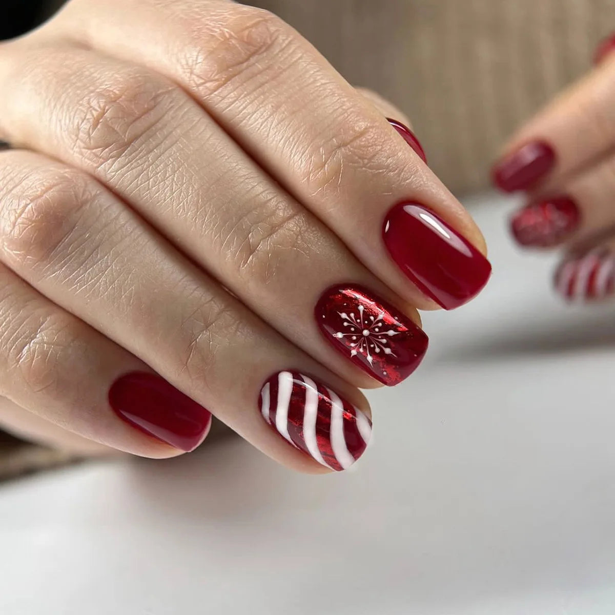 24pcs/set short fake nails for Christmas Square ballet winter false nail tips snow flakes christmas tree snowman press on nails