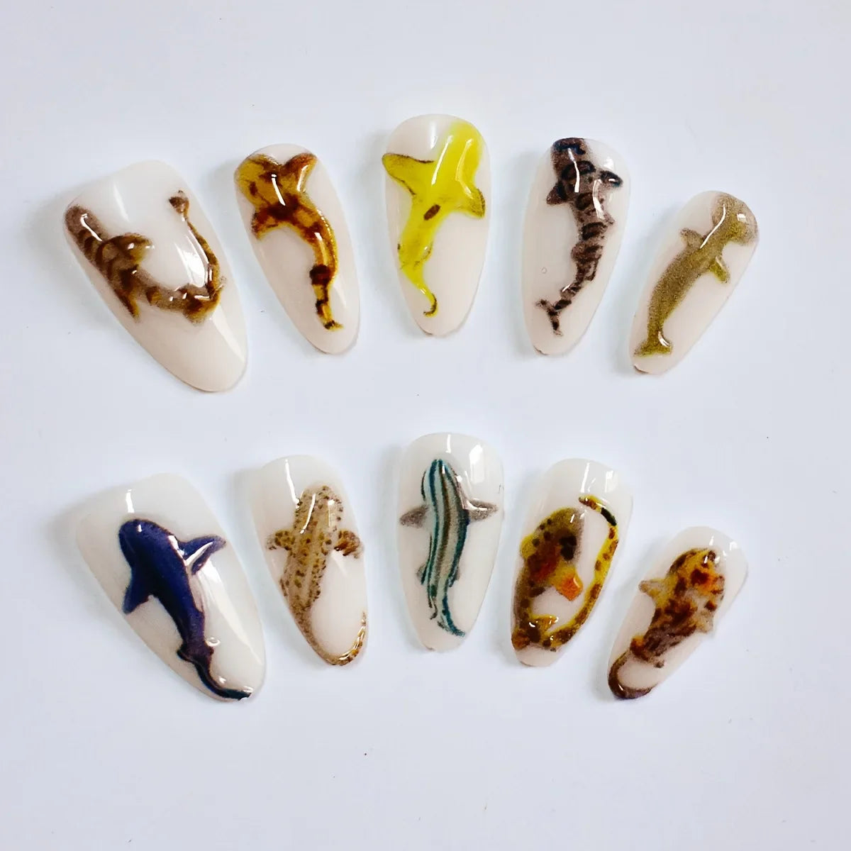 10pcs Handmade Press on Nails Cartoon Shark Pattern Design Fake Nails Wearable Detachable Ins Simple Almond Shaped False Nails