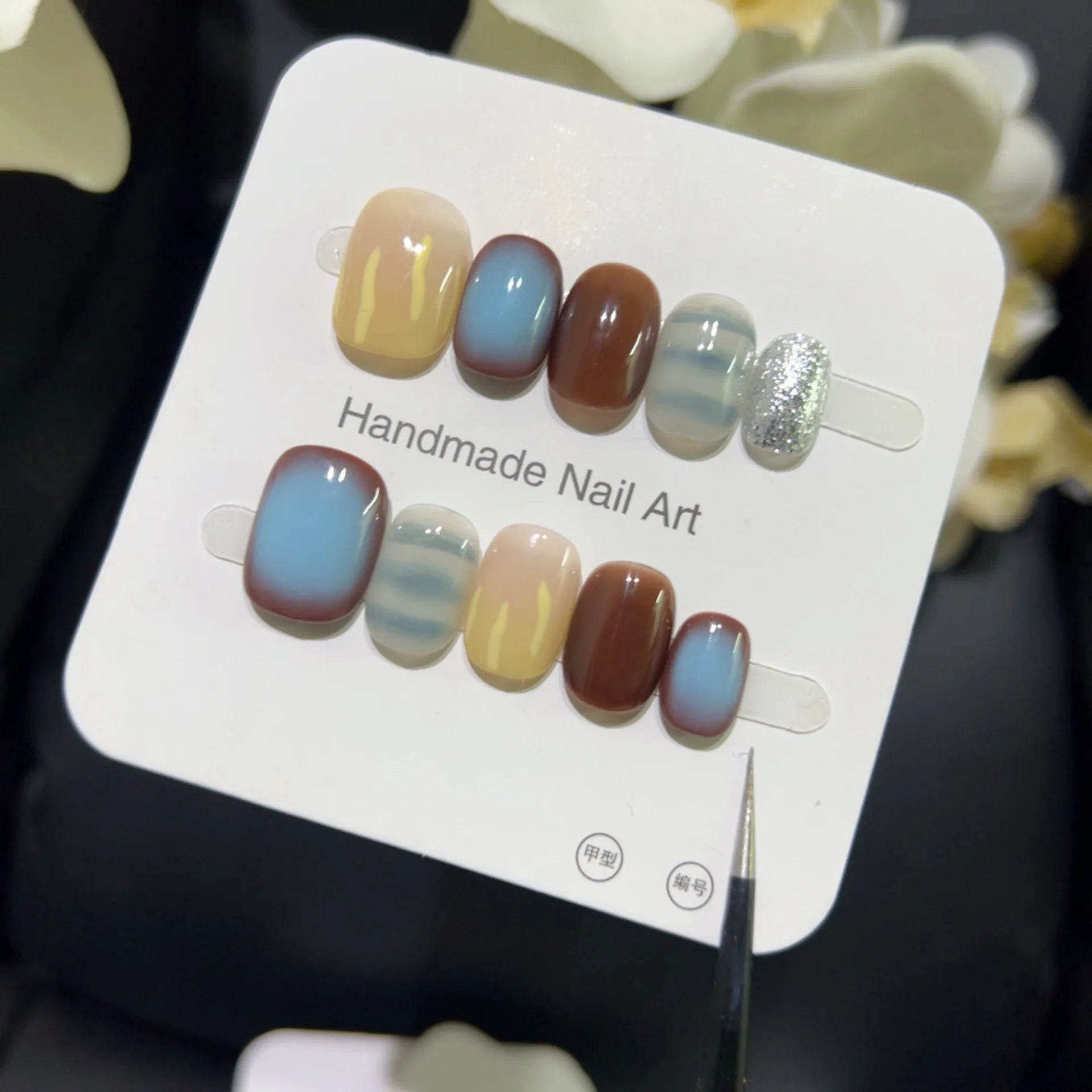 10PCS Blue Blush Short Square Round Handmade Pres on Nails Gentle Colorful Gradient Cute French Fake Nails Fashionable Nail Tips