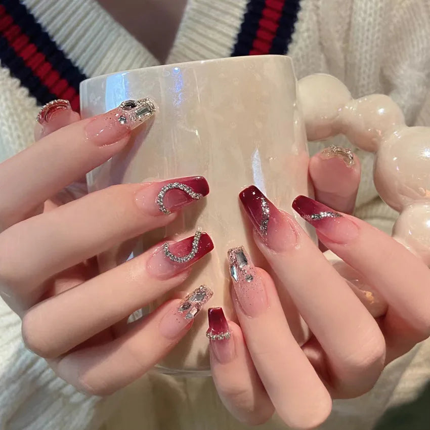 24Pcs Glitter Diamond Press On Nails Sweet Cute Girl Acrylic Nails Full Cover Short Square Fake Nails Wearable Manicure Nail Tip