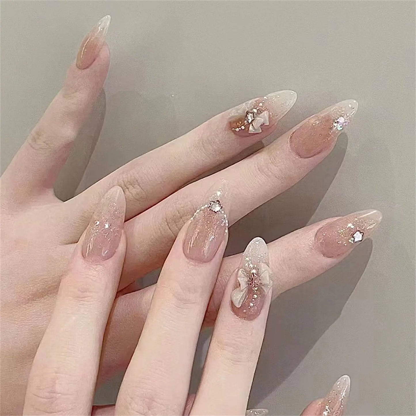 24pcs Short Almond Pink French False Nails Star Design Press on Nails Fake Nails DIY Manicure Detachable Stick-on Nail Tips