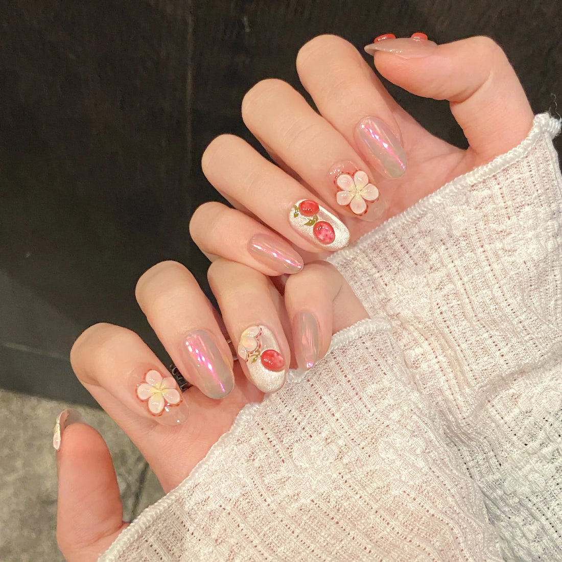 10pcs Sweet Short Oval Fake Nail Patches Hand-painted 3D Pink Strawberry Flower Press On Nails Spring Summer Fresh Handmade Nail