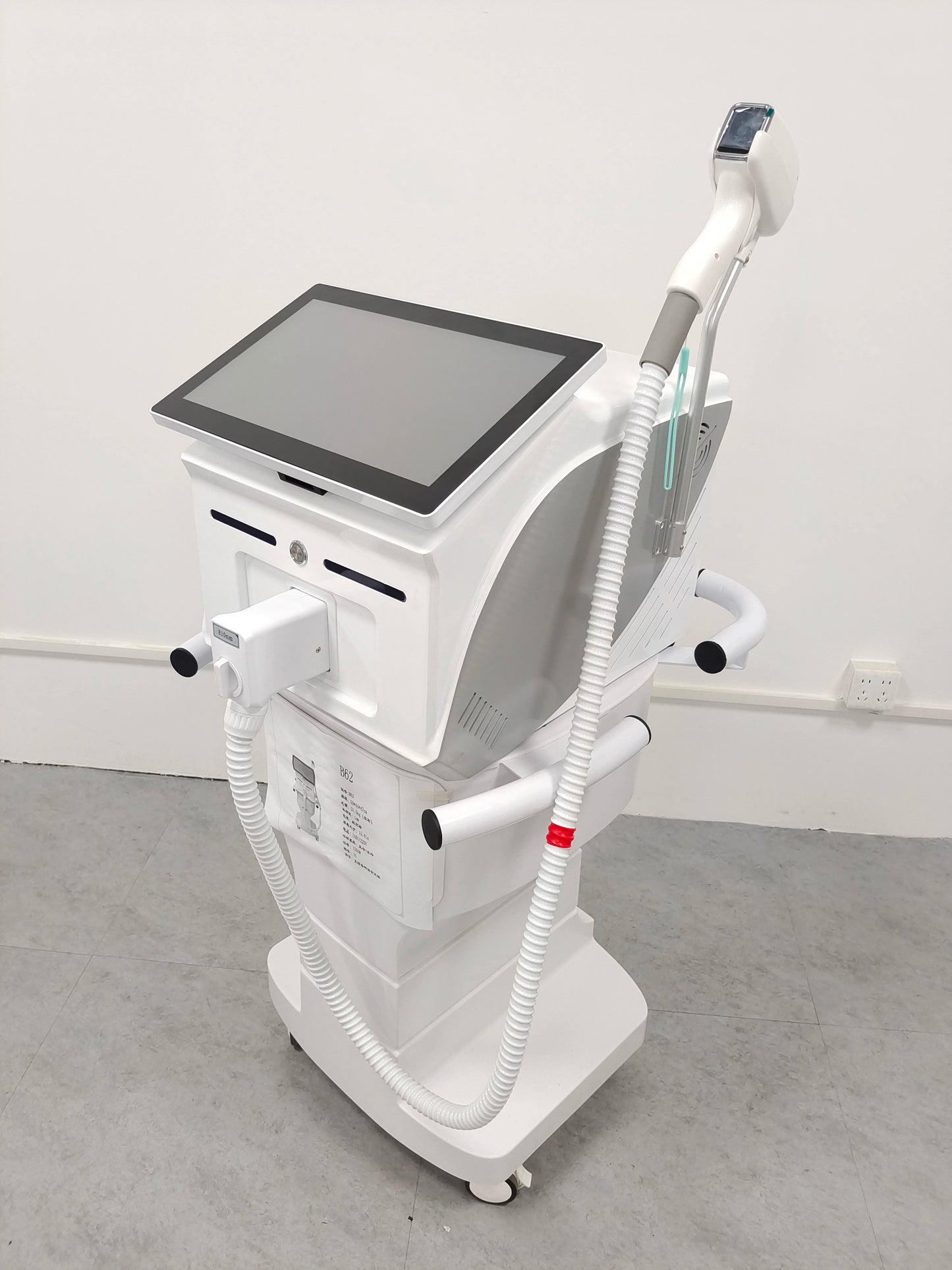 2025diode laser755 808 940 1064NM multi wavelengths hair removal machine cooling head painless laser EpilaTor face body hair rem