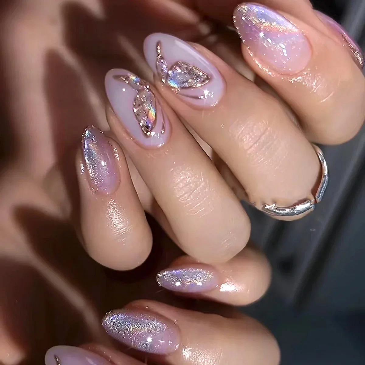 3D Butterfly Almond Nail Art Fashion Green Pearlescent Powder False Nails Detachable Finished Fake Nails Press on Nail with Glue