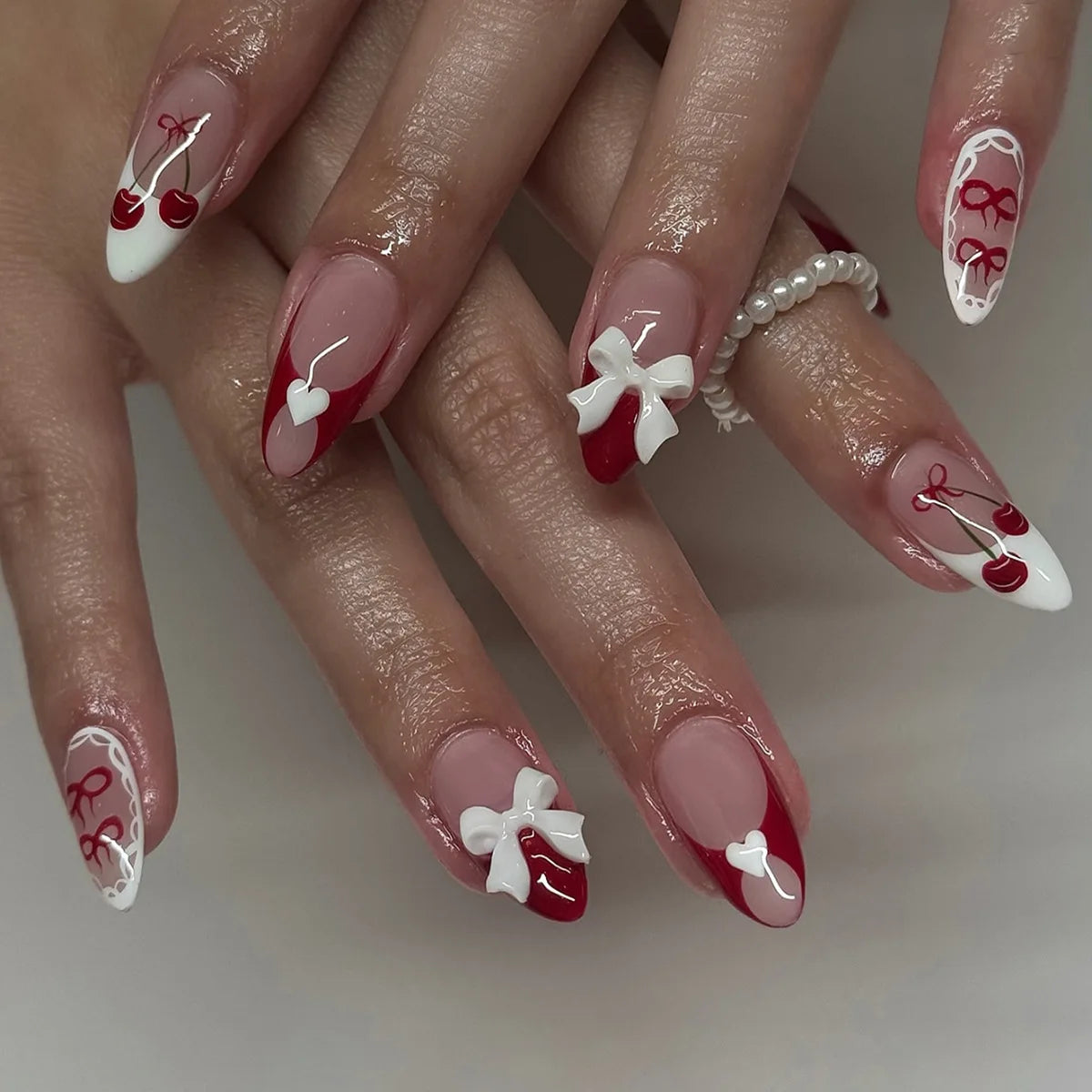 24pcs Cat's Eye Press on Nails Sets Simple Red Long Almond Fake Nails Tips Bow Design False Nail Rhinestone Round Head Manicure