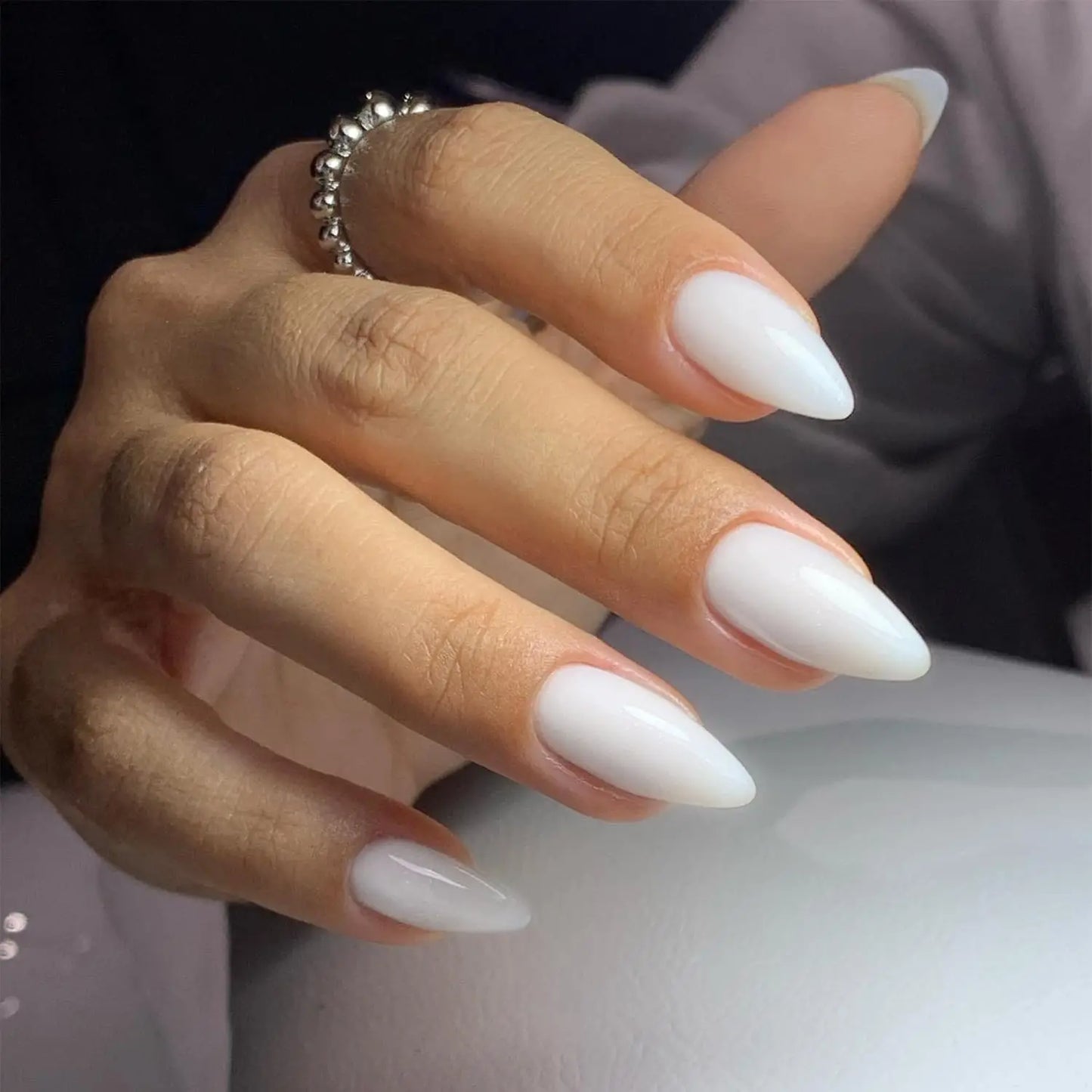 24PCS- white almond fake nails, red love pattern decoration, exquisite elegance, fashion generous, suitable for dating, dinner,