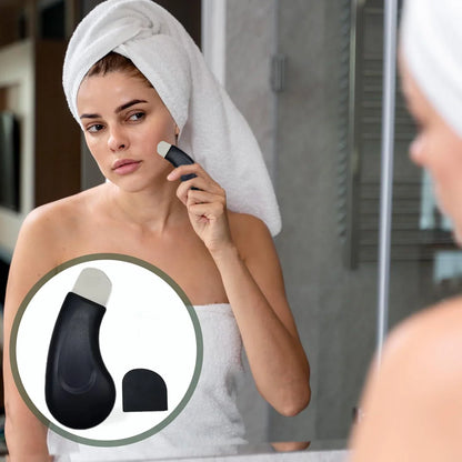 Manual acne extractor, capable of cleaning the skin of the nose and face, beauty care tool
