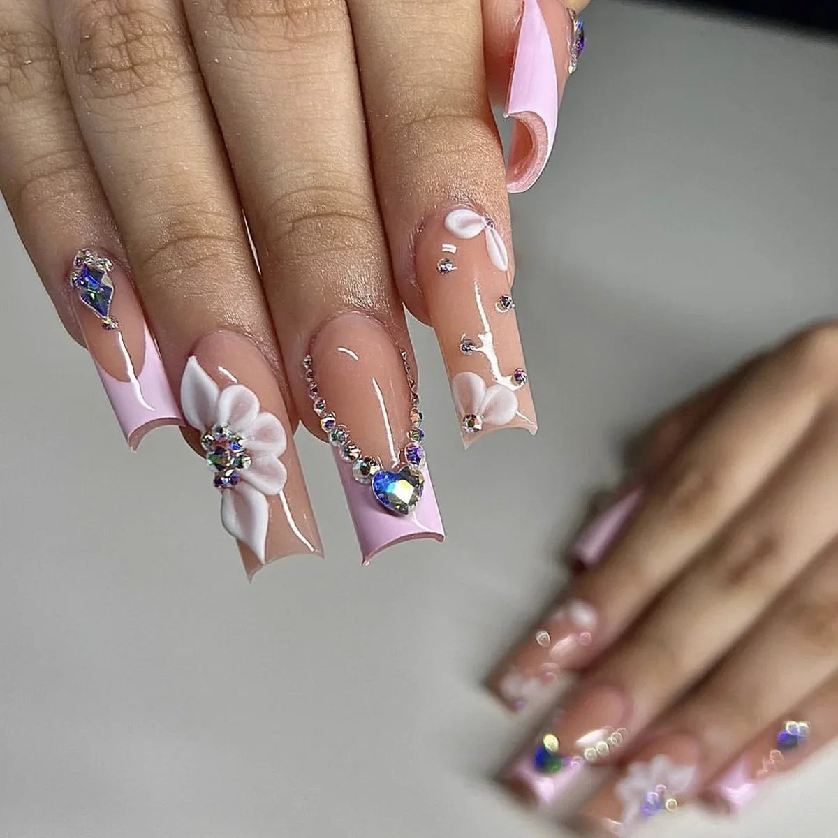 24Pcs Gold French Border False Nails Long Coffin False Nails with Rhinestones Ballerina Full Cover Nail Tips Press on Nails